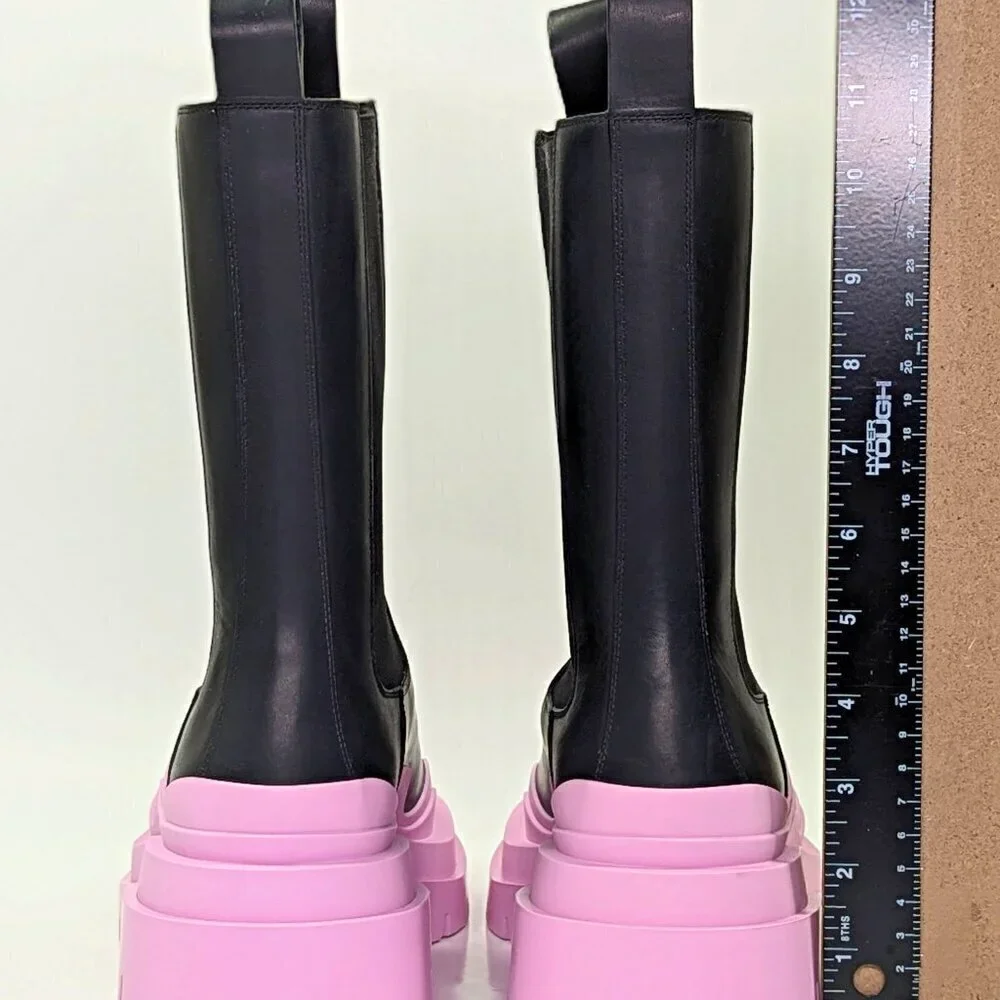Bottega Veneta Women's Black & Pink Platform Chelsea Boots Size 36.5 MSRP $1,450